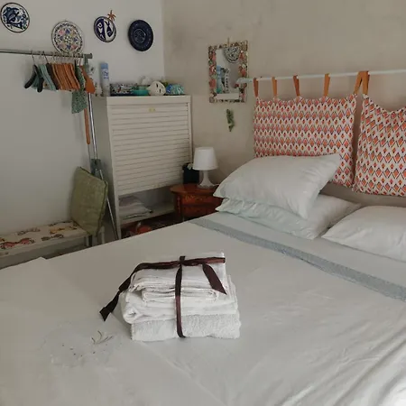 Anna's Stones House - Vista Mare شقة تروبيا