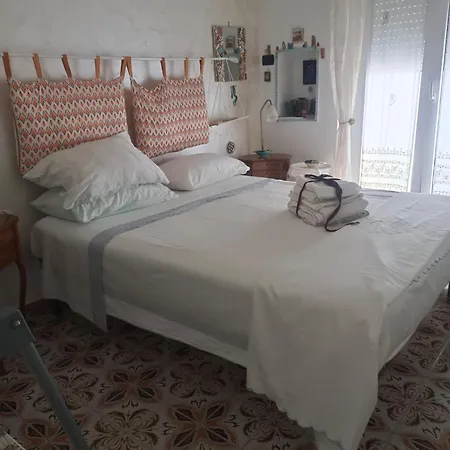 Anna's Stones House - Vista Mare * تروبيا